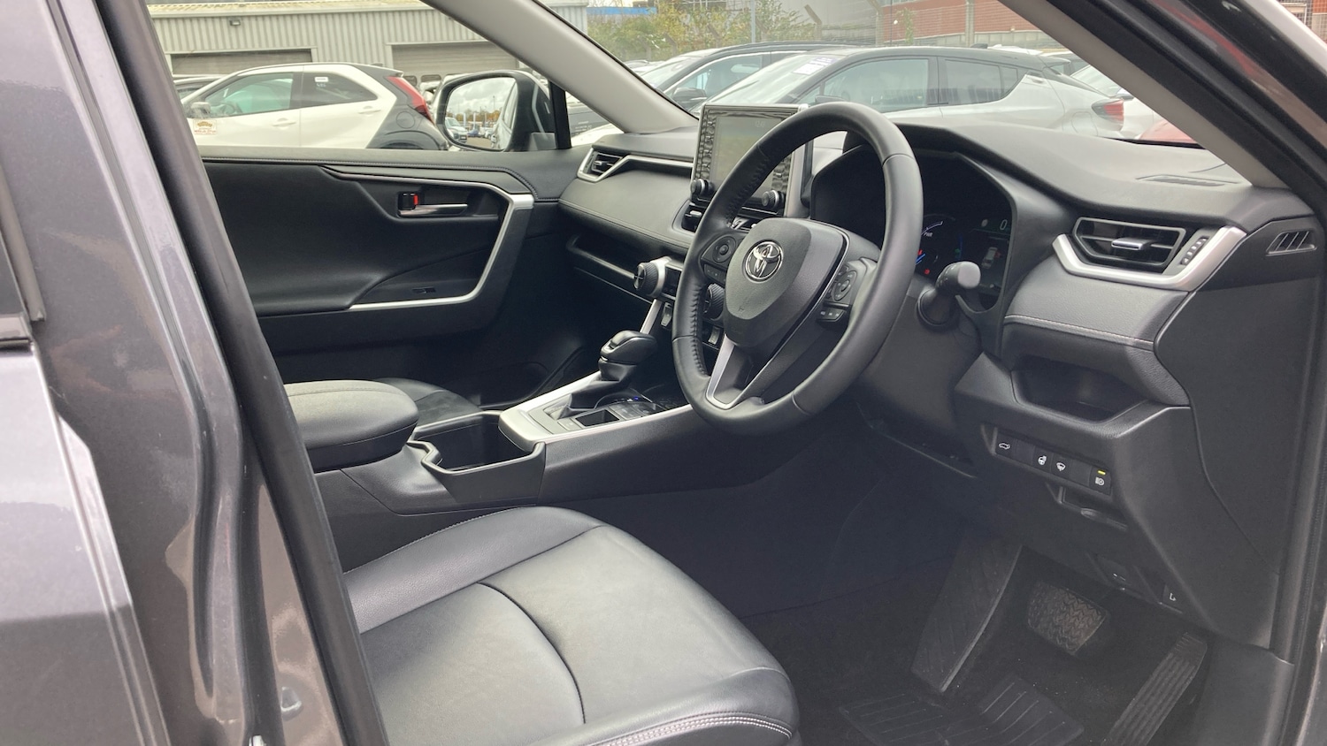 Used Toyota RAV4 2022 for sale - 76451828: Photo 11