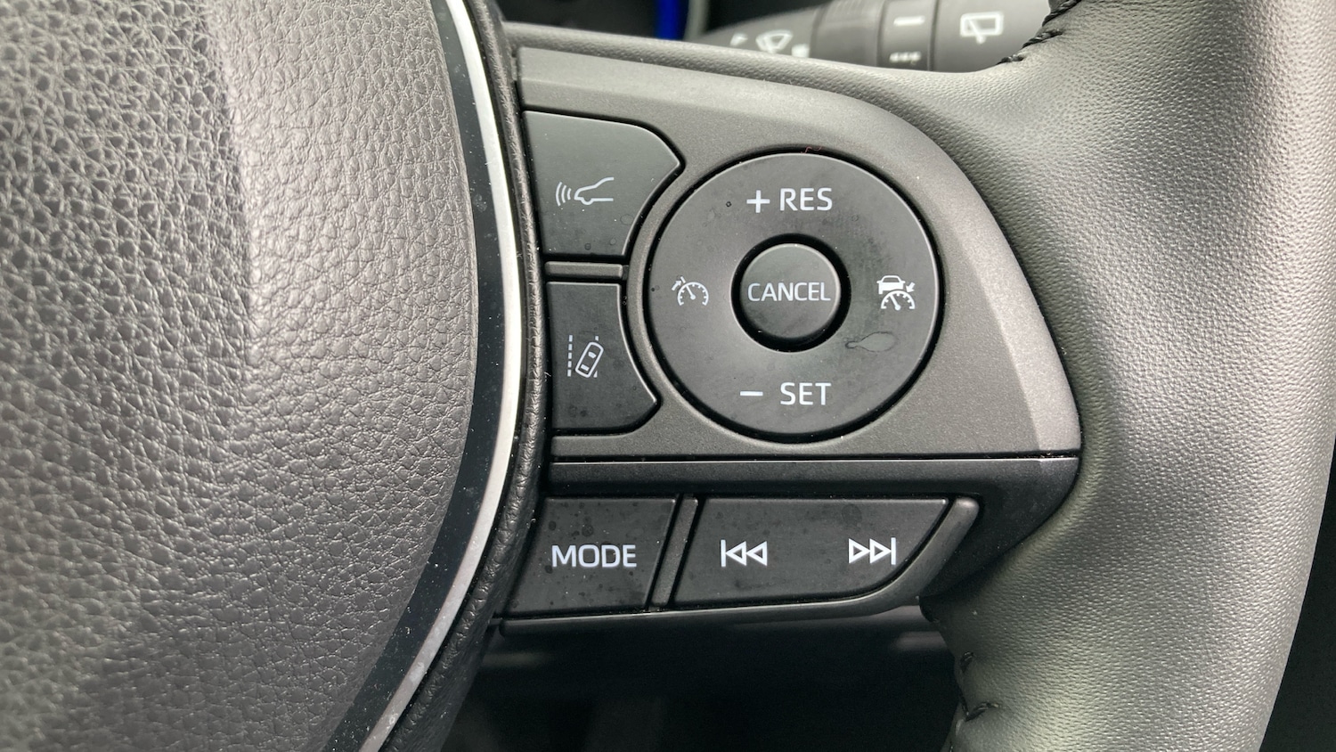 Used Toyota RAV4 2022 for sale - 76451828: Photo 38