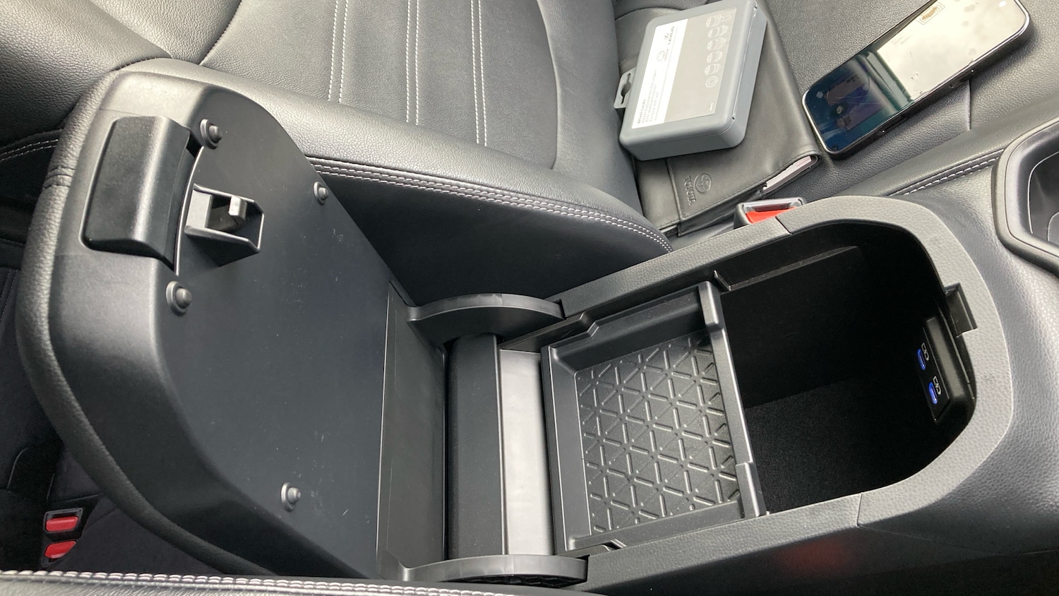 Used Toyota RAV4 2022 for sale - 76451828: Photo 42