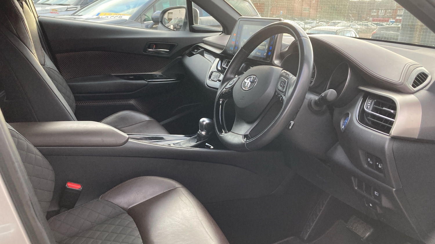 Used Toyota C-HR 2017 for sale - 77791466: Photo 11