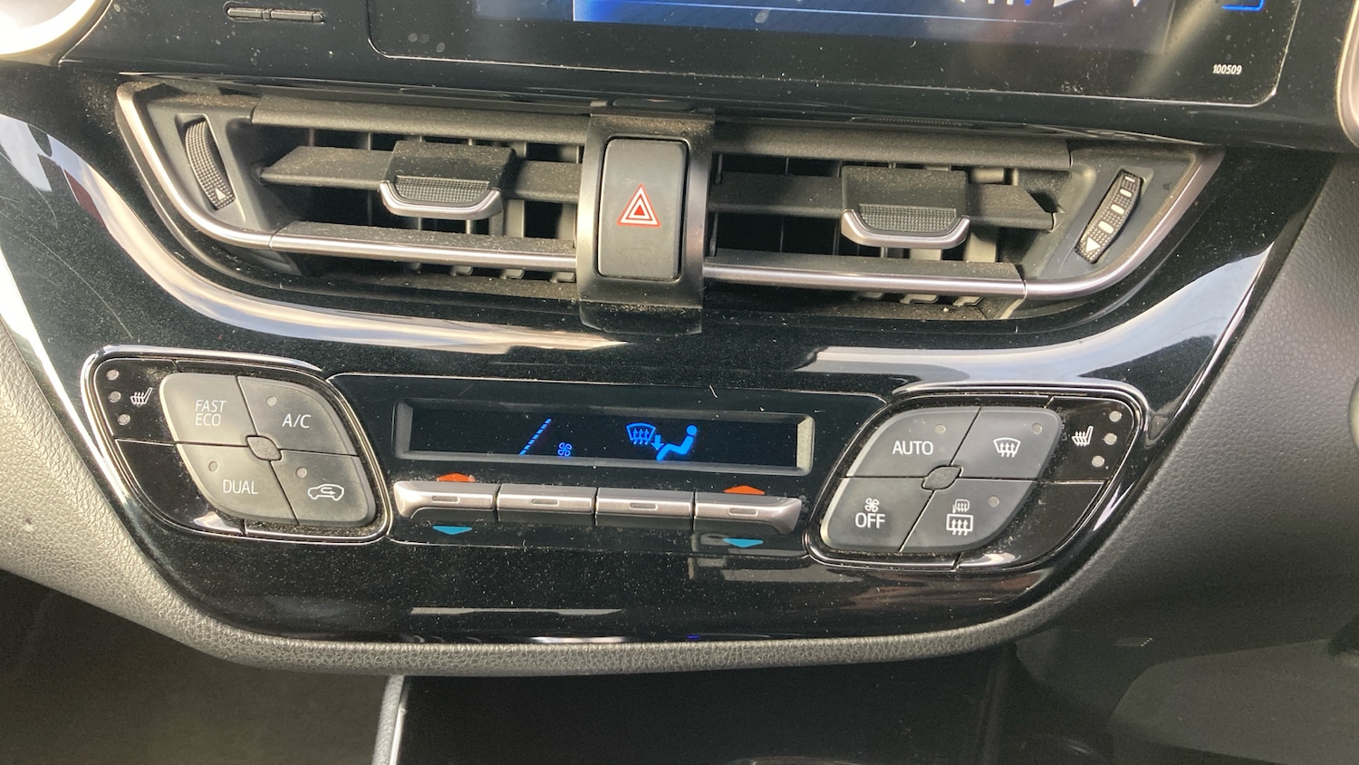 Used Toyota C-HR 2017 for sale - 77791466: Photo 37