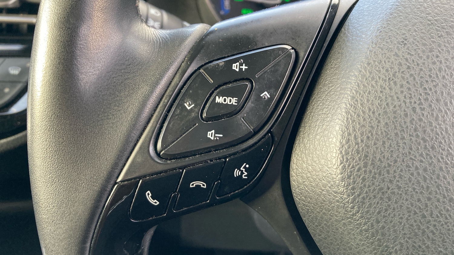 Used Toyota C-HR 2017 for sale - 77791466: Photo 39