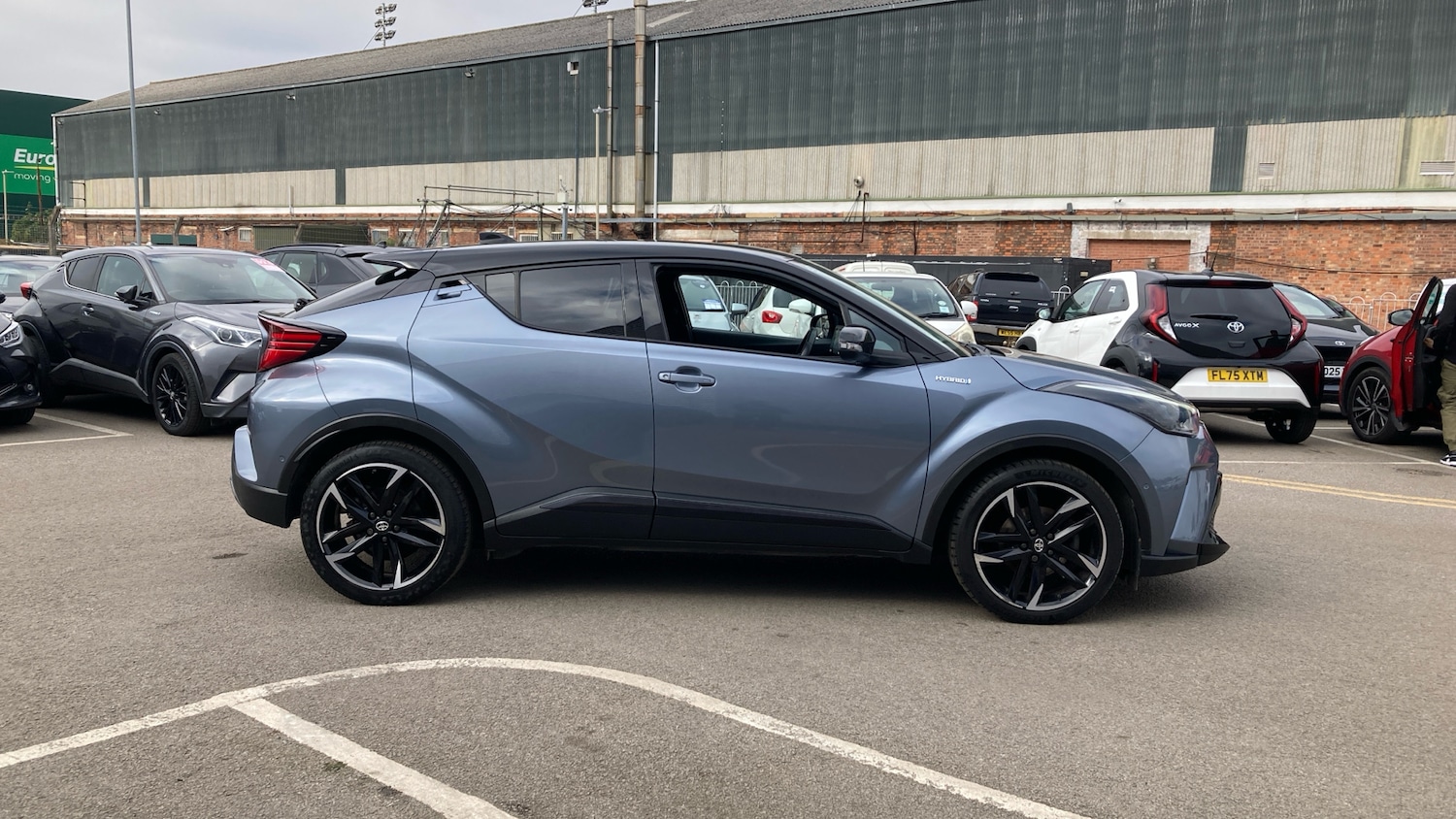 Used Toyota C-HR 2021 for sale - 76262766: Photo 16