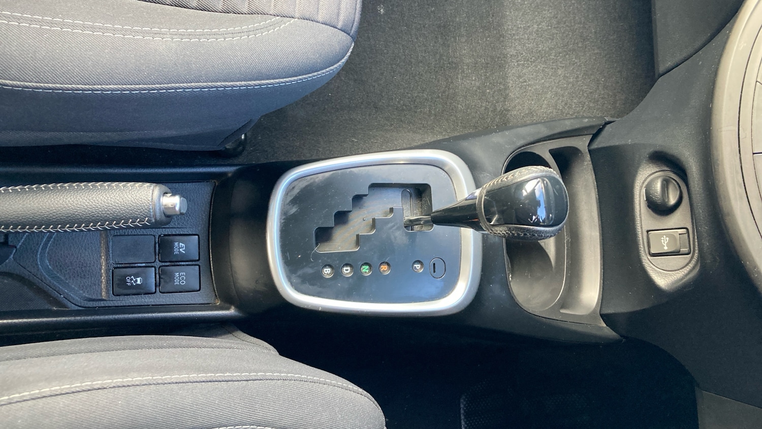 Used Toyota Yaris 2019 for sale - 76461257: Photo 38