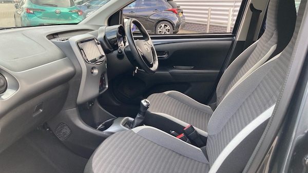 Used Toyota AYGO 2019 for sale - 76257582: Photo 10