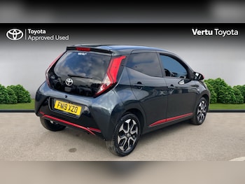 Used Toyota AYGO 2019 for sale - 76257582: Photo 2