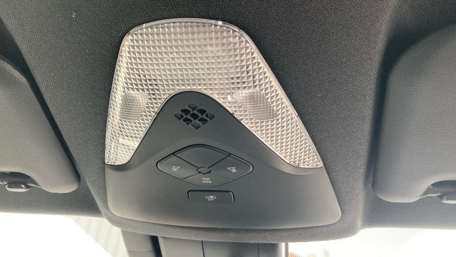 Used Toyota C-HR 2021 for sale - 76257567: Photo 38