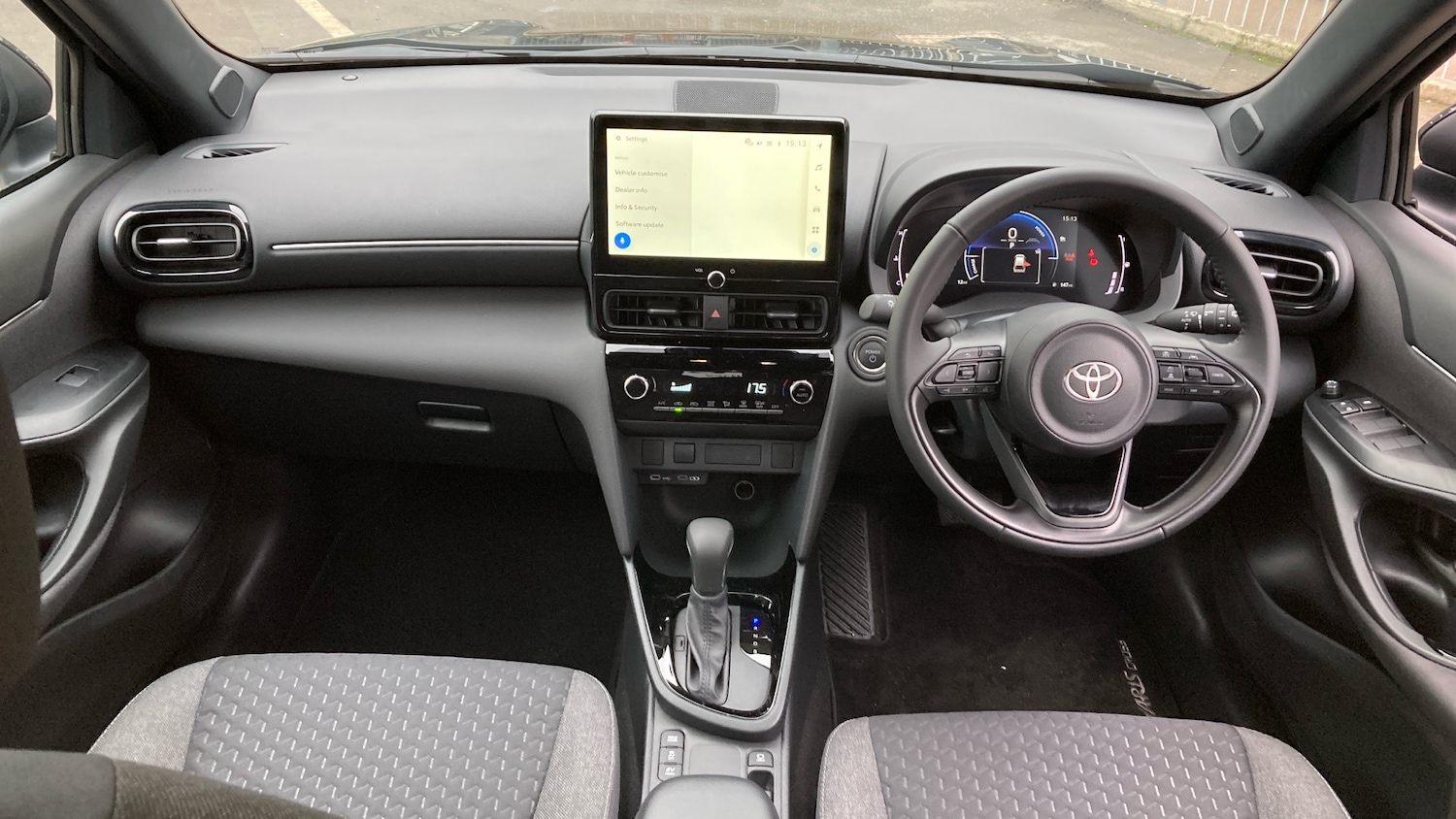 Used Toyota Yaris Cross 2025 for sale - 77450236: Photo 5