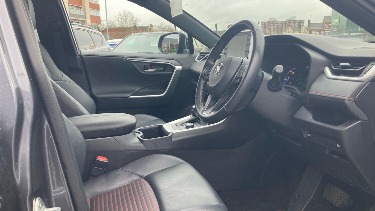 Used Toyota RAV4 2022 for sale - 77572633: Photo 11