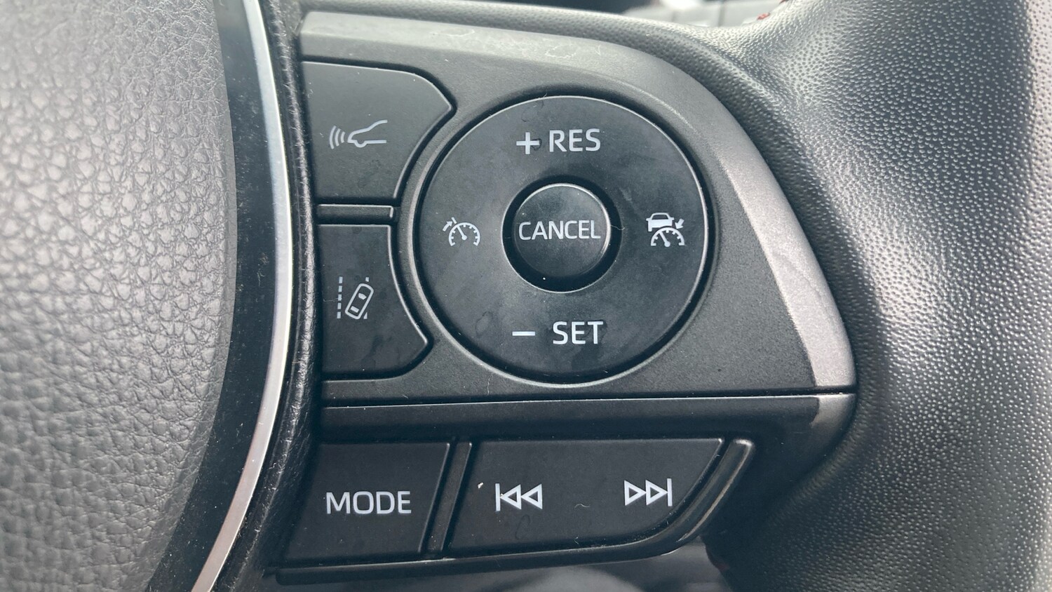 Used Toyota RAV4 2022 for sale - 77572633: Photo 30