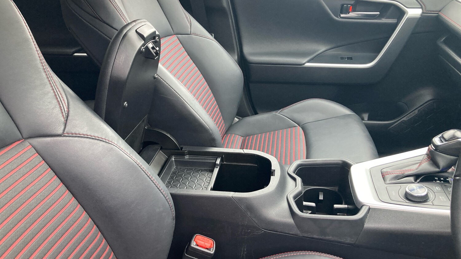 Used Toyota RAV4 2022 for sale - 77572633: Photo 39