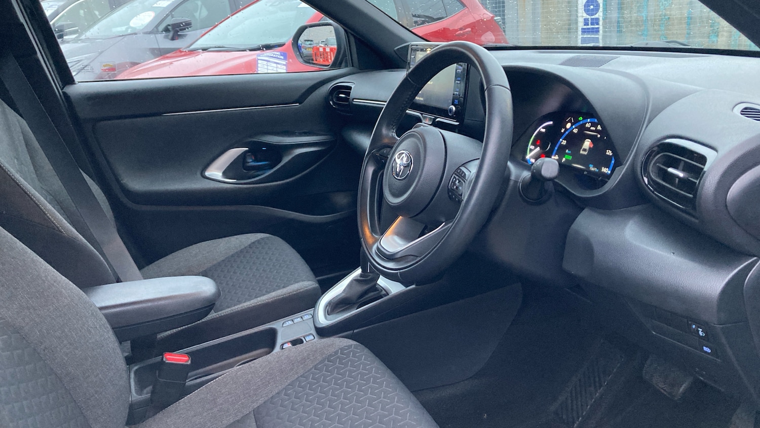 Used Toyota Yaris Cross 2022 for sale - 76467926: Photo 11