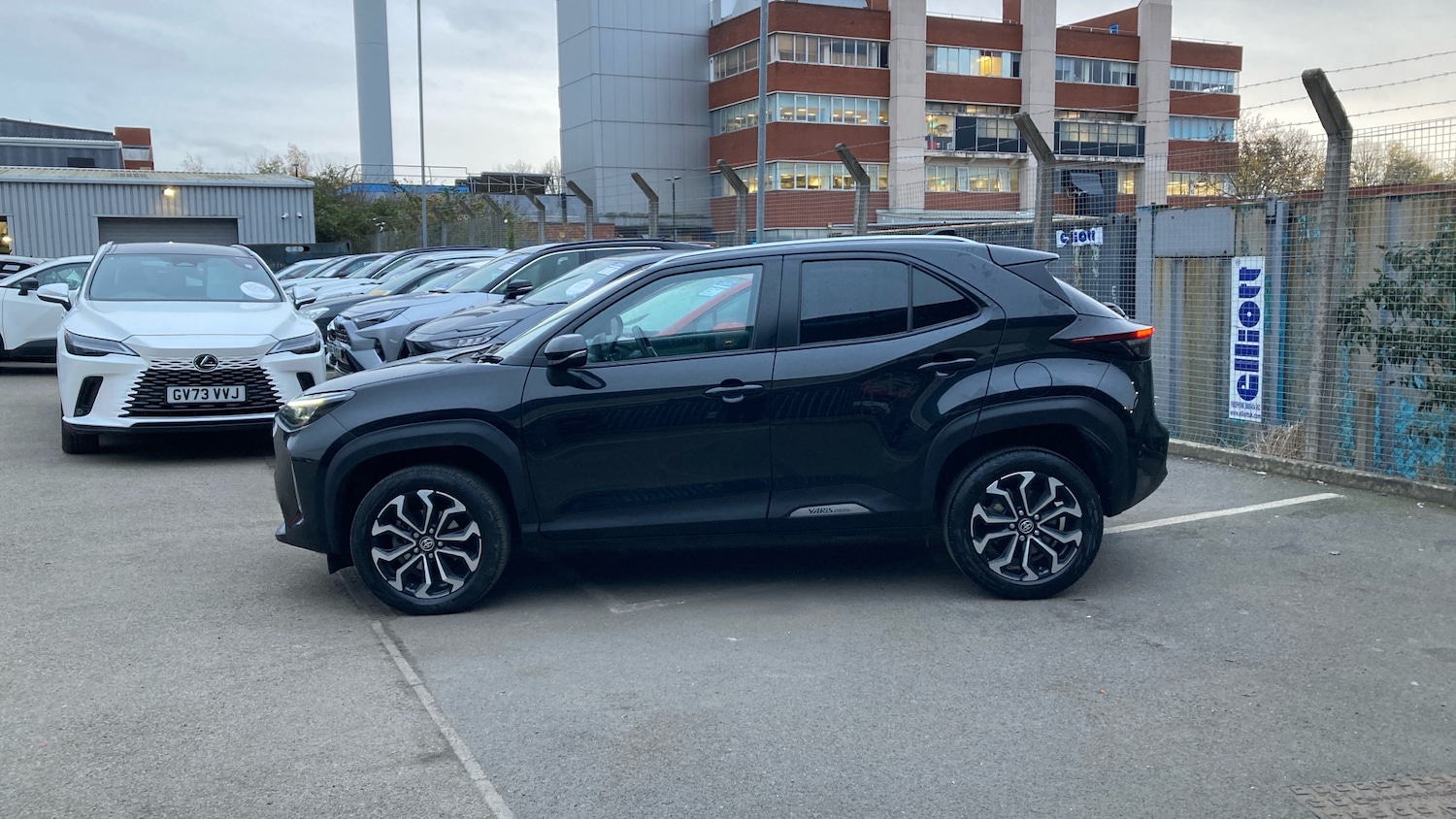 Used Toyota Yaris Cross 2022 for sale - 76467926: Photo 17