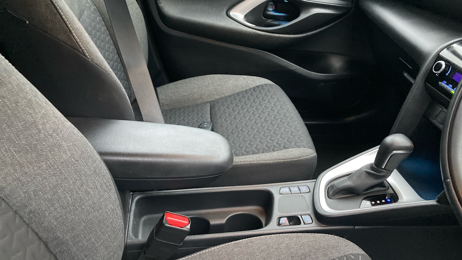 Used Toyota Yaris Cross 2022 for sale - 76467926: Photo 32