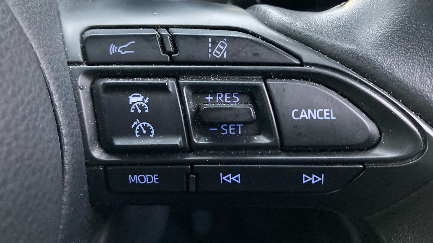 Used Toyota Yaris Cross 2022 for sale - 76467926: Photo 38