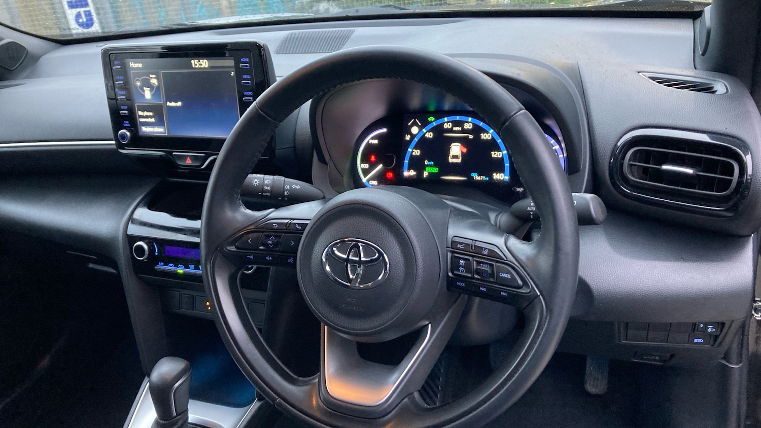 Used Toyota Yaris Cross 2022 for sale - 76467926: Photo 6