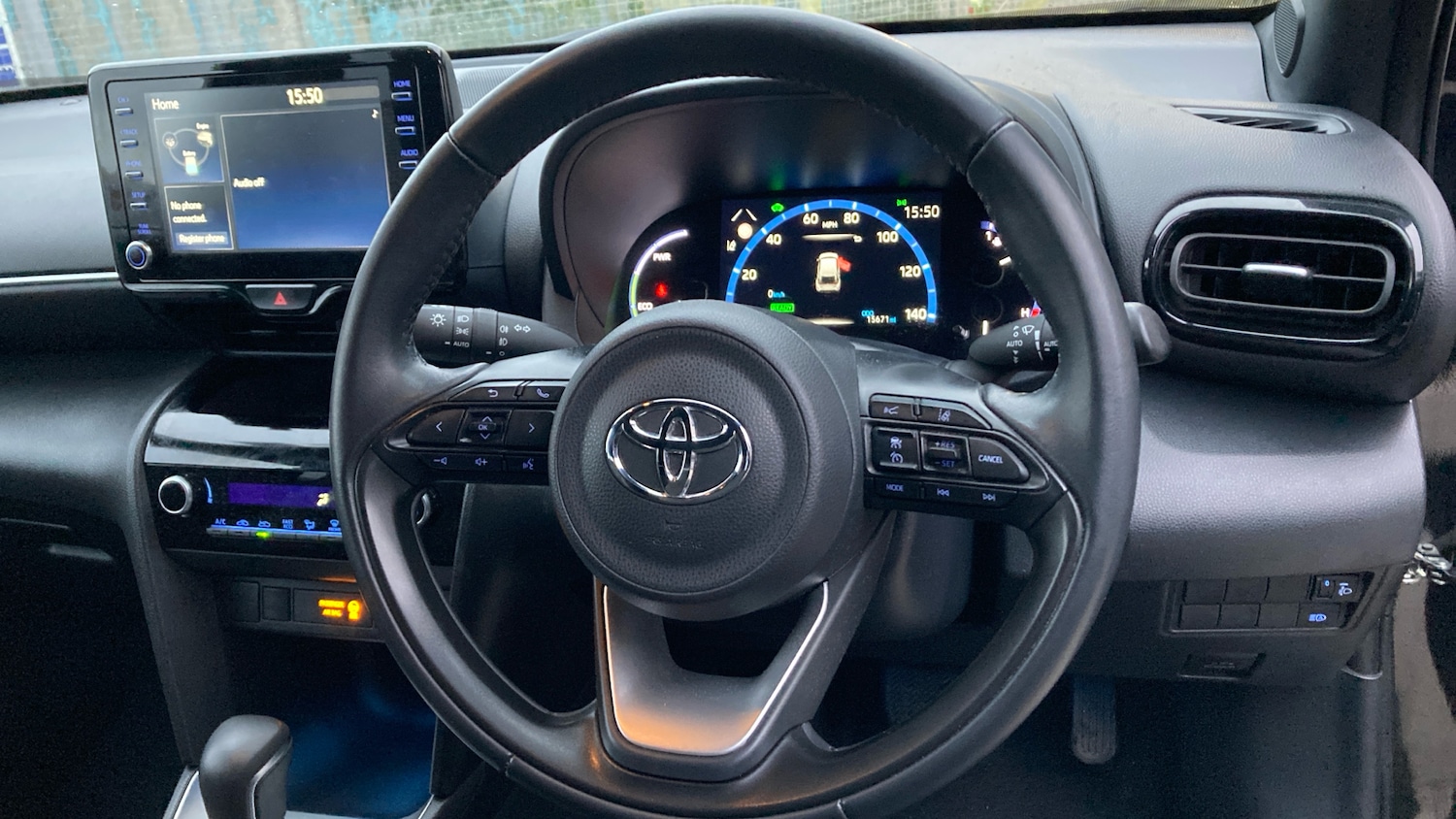 Used Toyota Yaris Cross 2022 for sale - 76467926: Photo 8