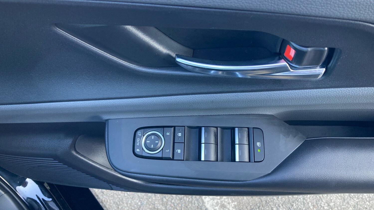 Used Toyota Prius 2024 for sale - 78123393: Photo 36