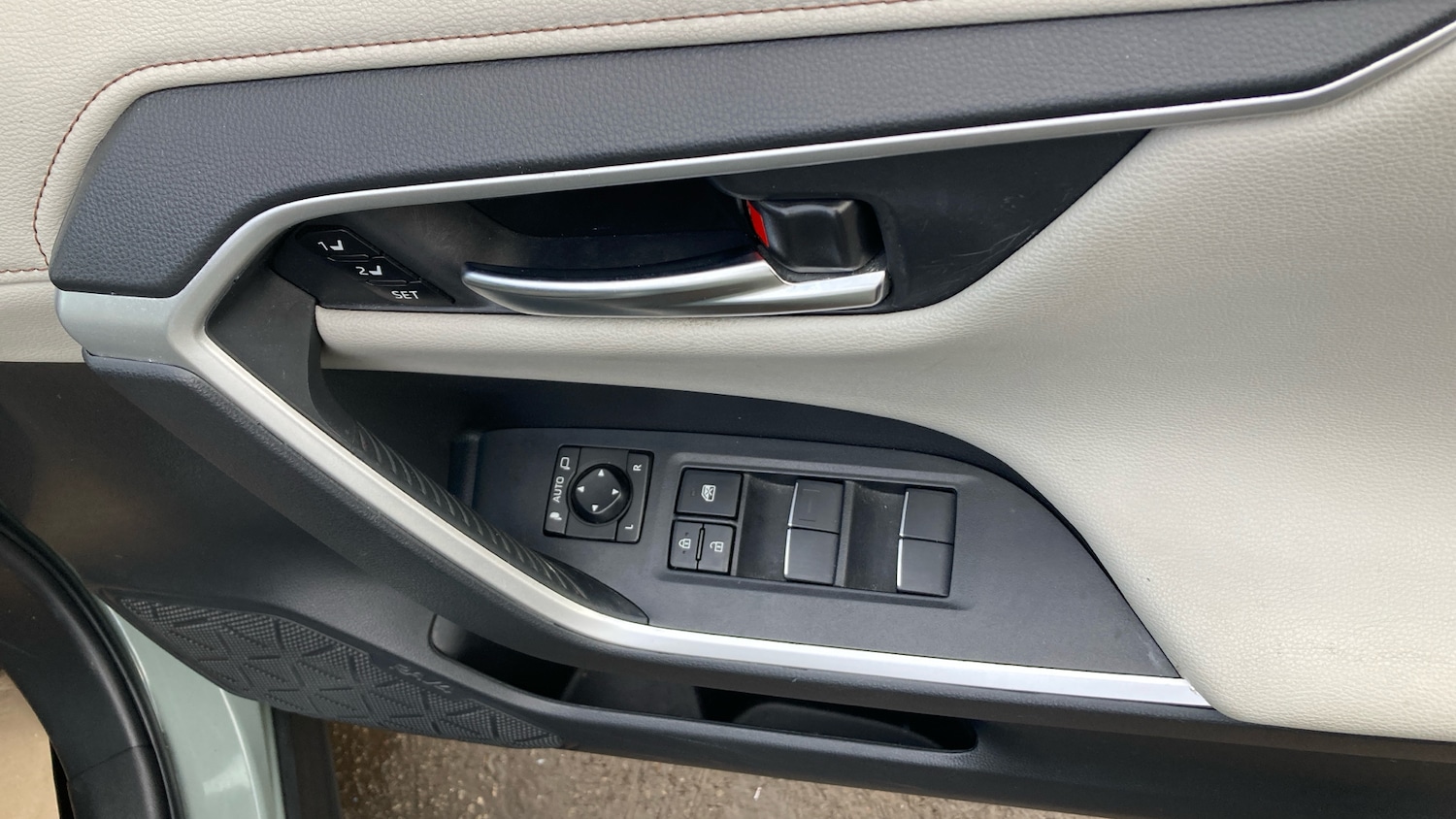 Used Toyota RAV4 2021 for sale - 77197918: Photo 32