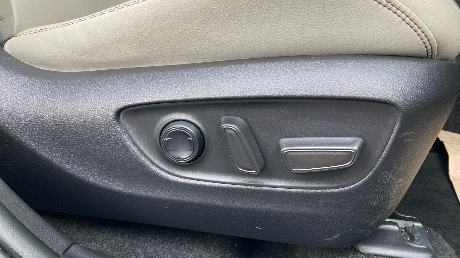 Used Toyota RAV4 2021 for sale - 77197918: Photo 34