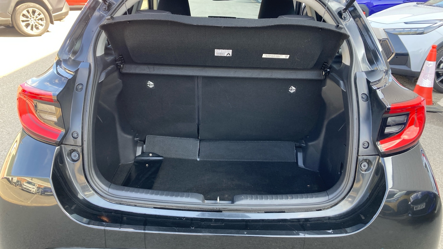 Used Toyota Yaris 2022 for sale - 78010924: Photo 14