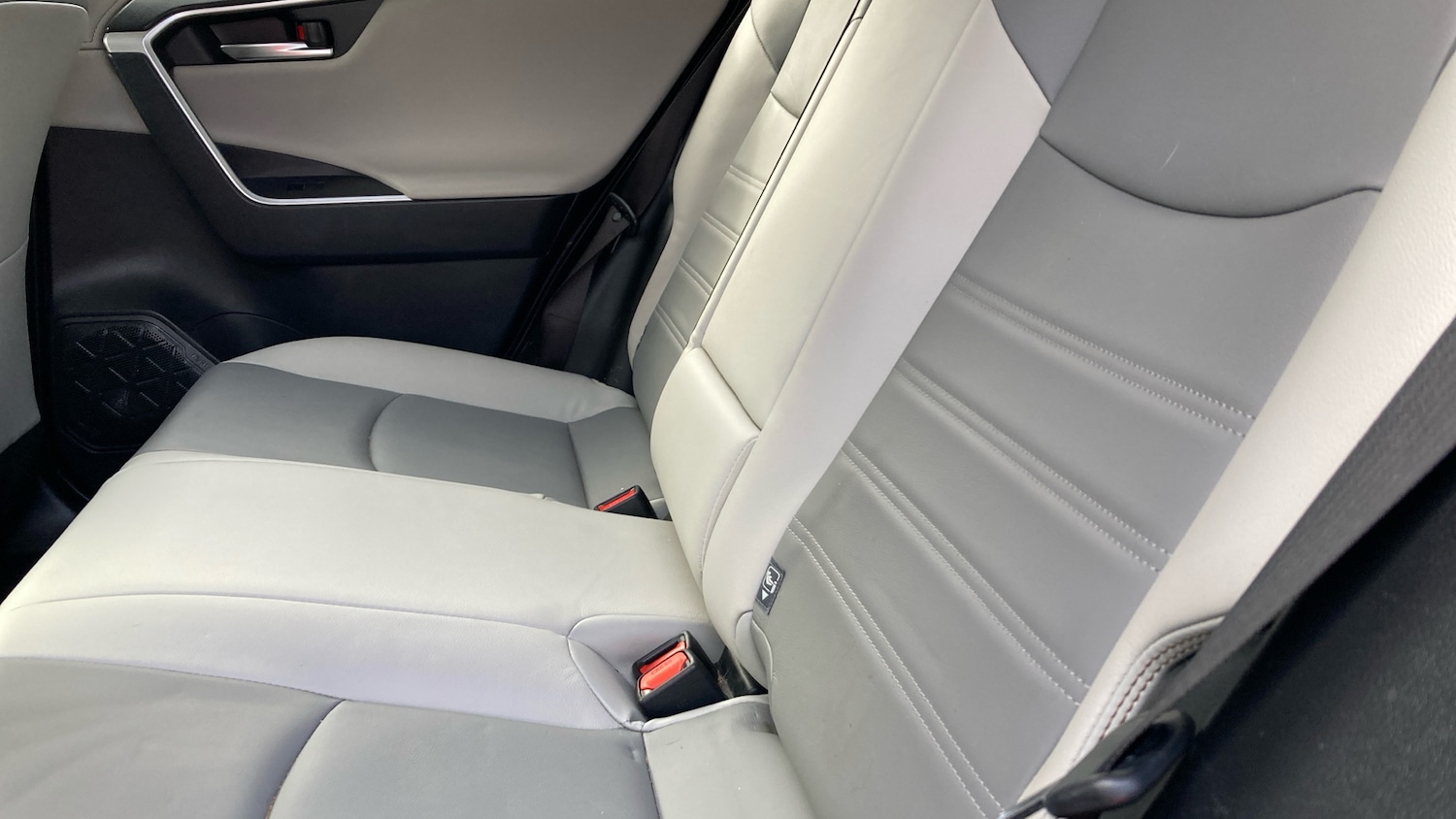 Used Toyota RAV4 2020 for sale - 76354931: Photo 22