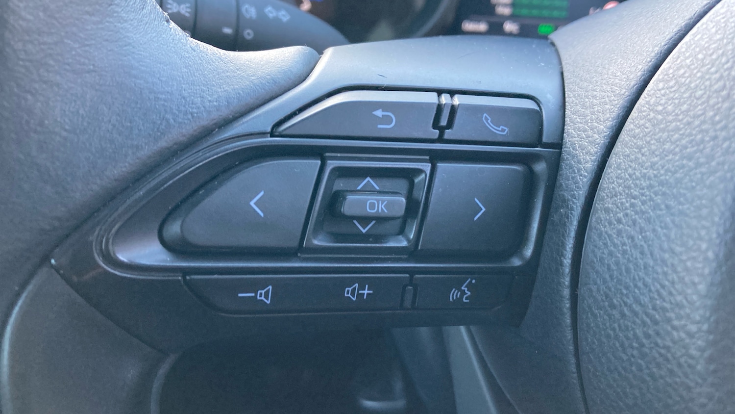 Used Toyota Yaris Cross 2023 for sale - 76796807: Photo 38