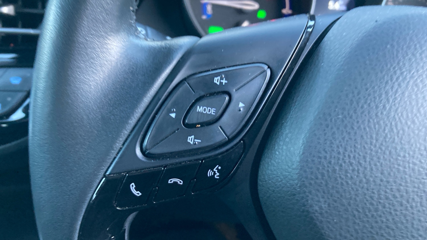 Used Toyota C-HR 2022 for sale - 77196356: Photo 36