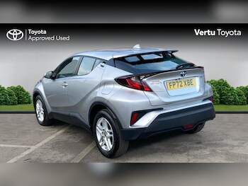 Used Toyota C-HR 2023 for sale - 77301000: Photo