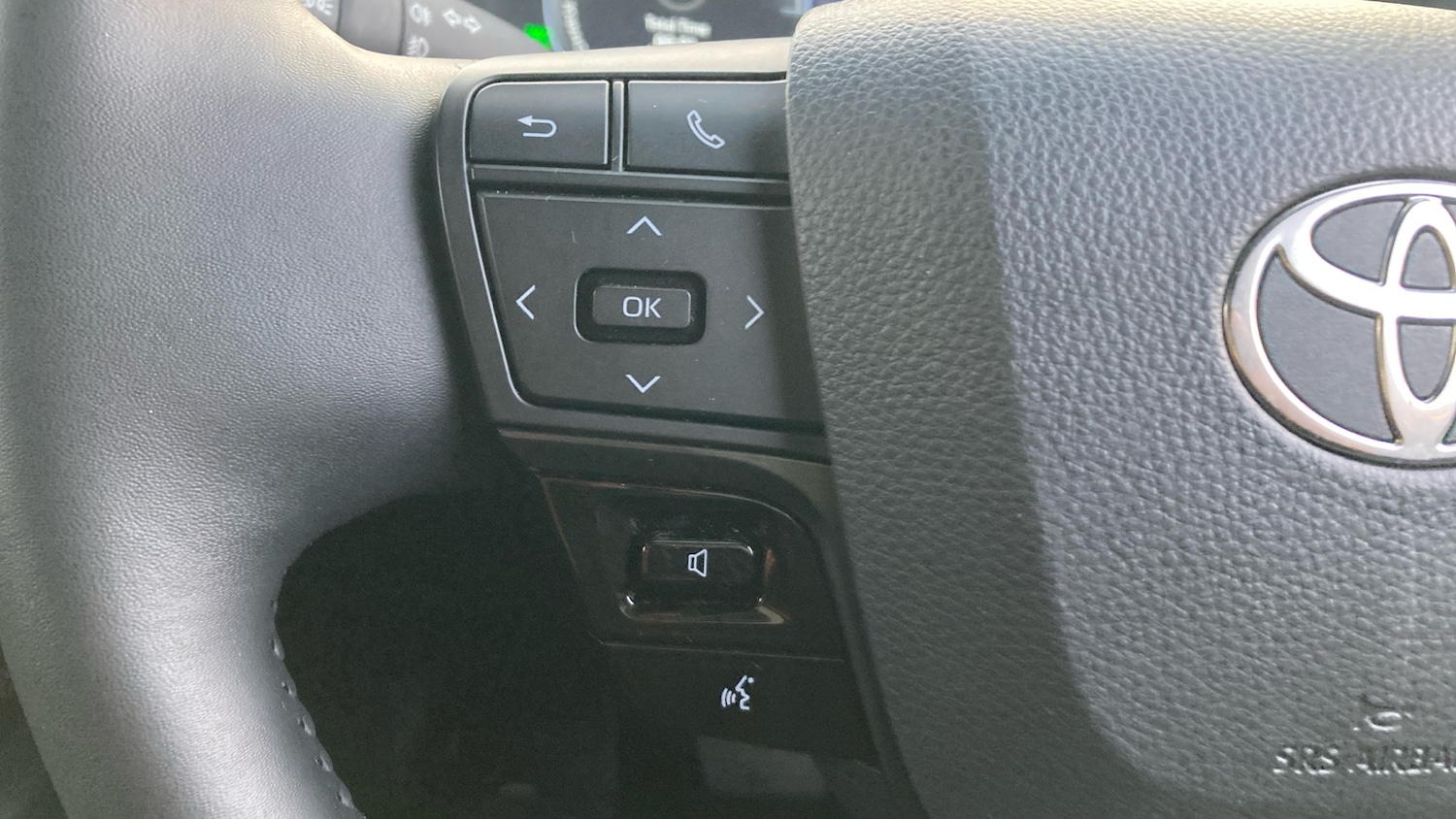 Used Toyota C-HR 2025 for sale - 77062041: Photo 37