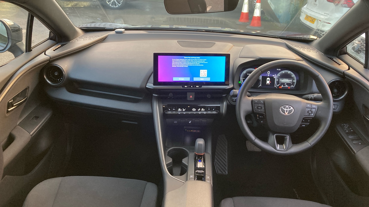 Used Toyota C-HR 2025 for sale - 77062041: Photo 5