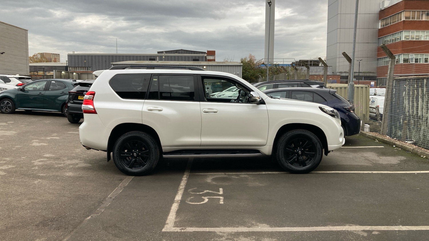 Used Toyota Land Cruiser 2015 for sale - 76602230: Photo 16