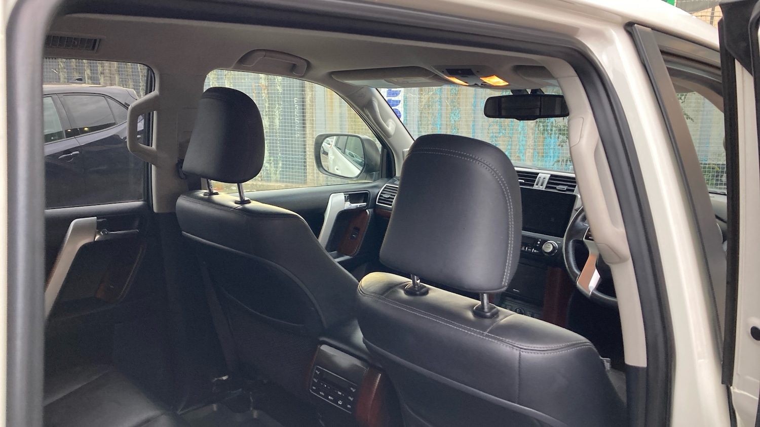 Used Toyota Land Cruiser 2015 for sale - 76602230: Photo 21