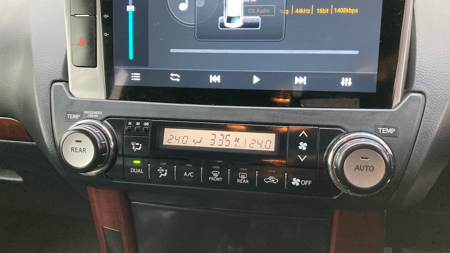 Used Toyota Land Cruiser 2015 for sale - 76602230: Photo 41