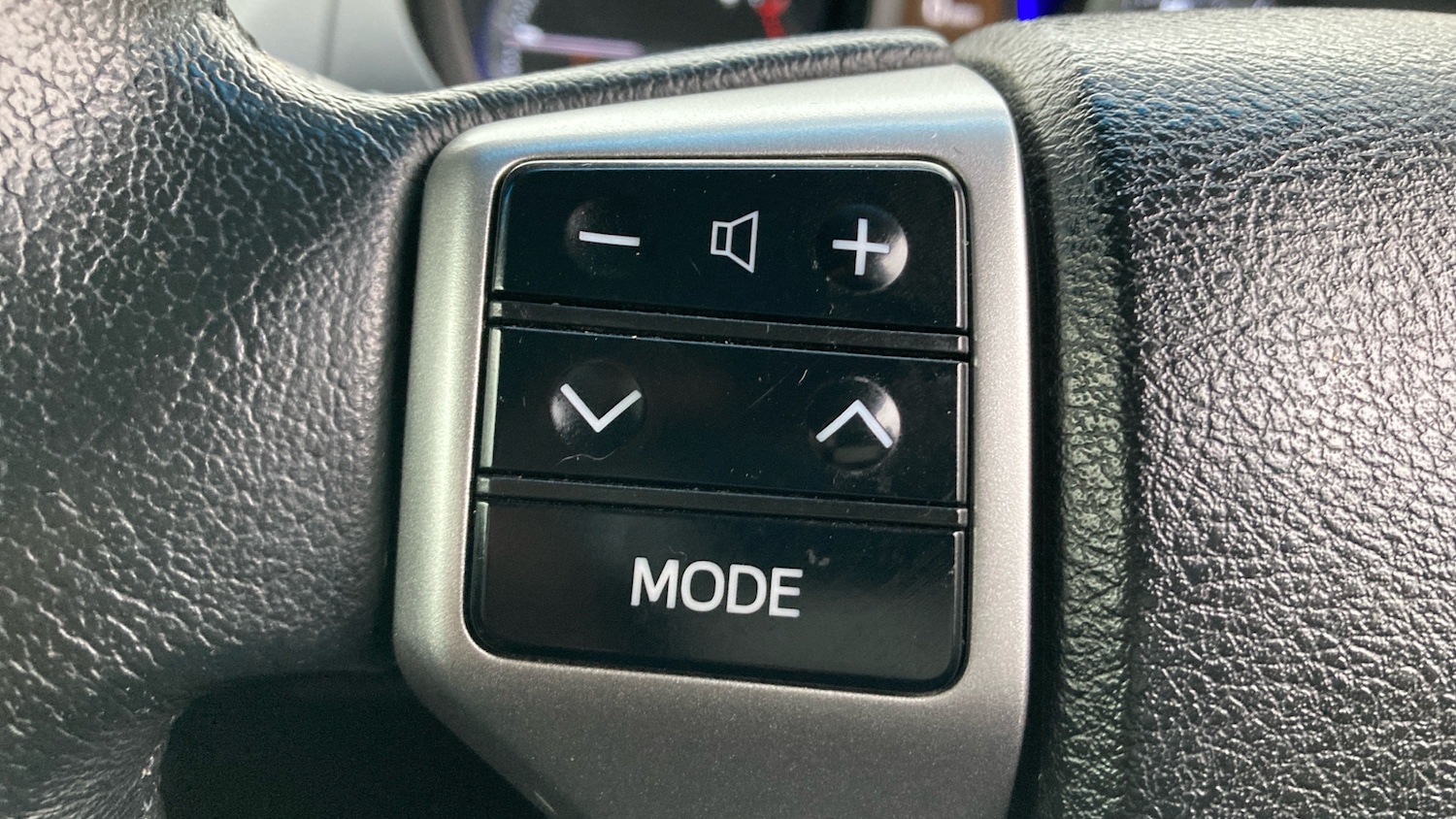 Used Toyota Land Cruiser 2015 for sale - 76602230: Photo 42