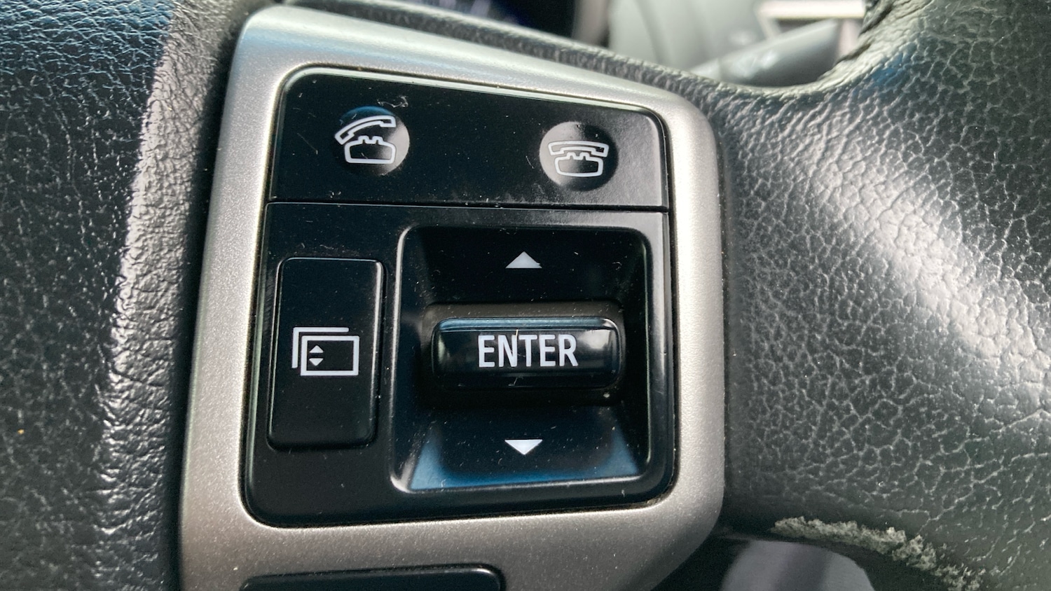 Used Toyota Land Cruiser 2015 for sale - 76602230: Photo 43