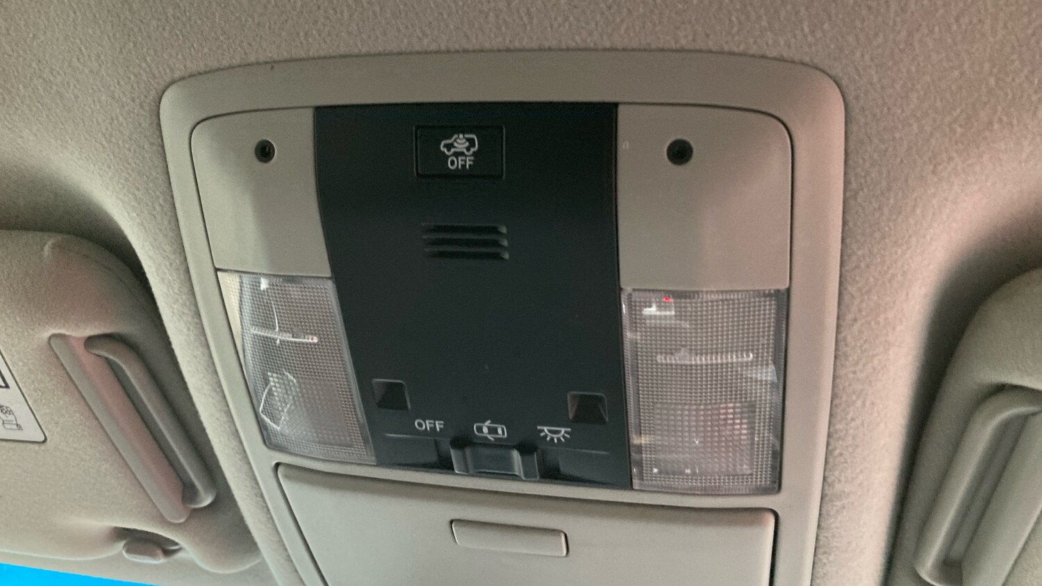 Used Toyota Land Cruiser 2015 for sale - 76602230: Photo 44