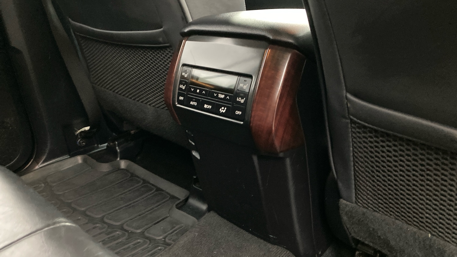 Used Toyota Land Cruiser 2015 for sale - 76602230: Photo 46