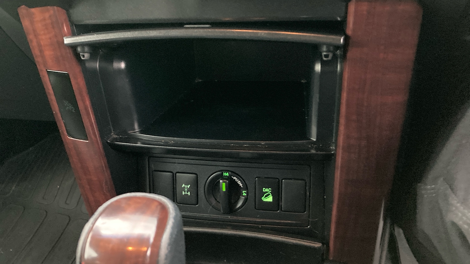 Used Toyota Land Cruiser 2015 for sale - 76602230: Photo 47