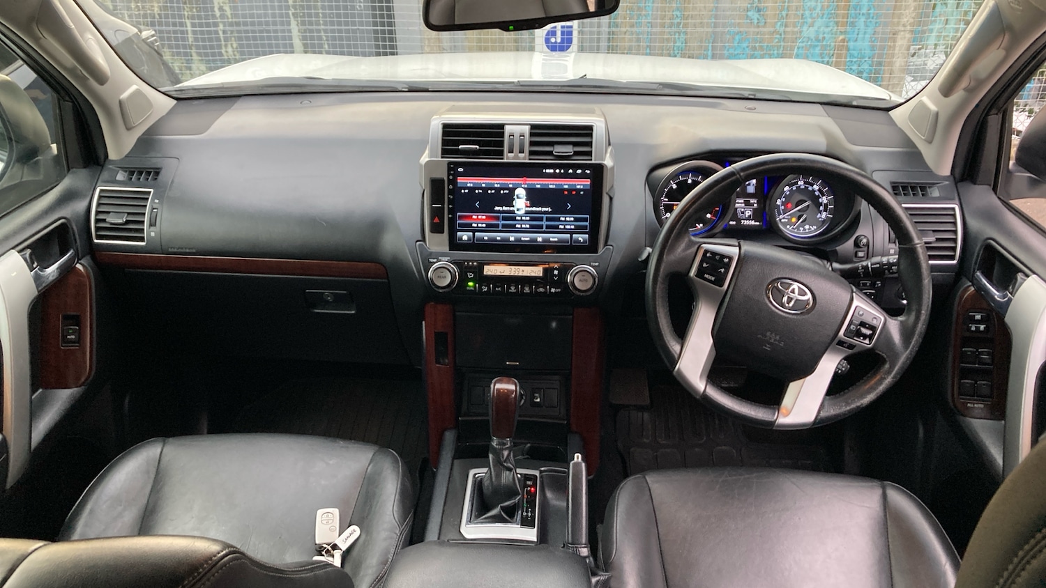 Used Toyota Land Cruiser 2015 for sale - 76602230: Photo 5