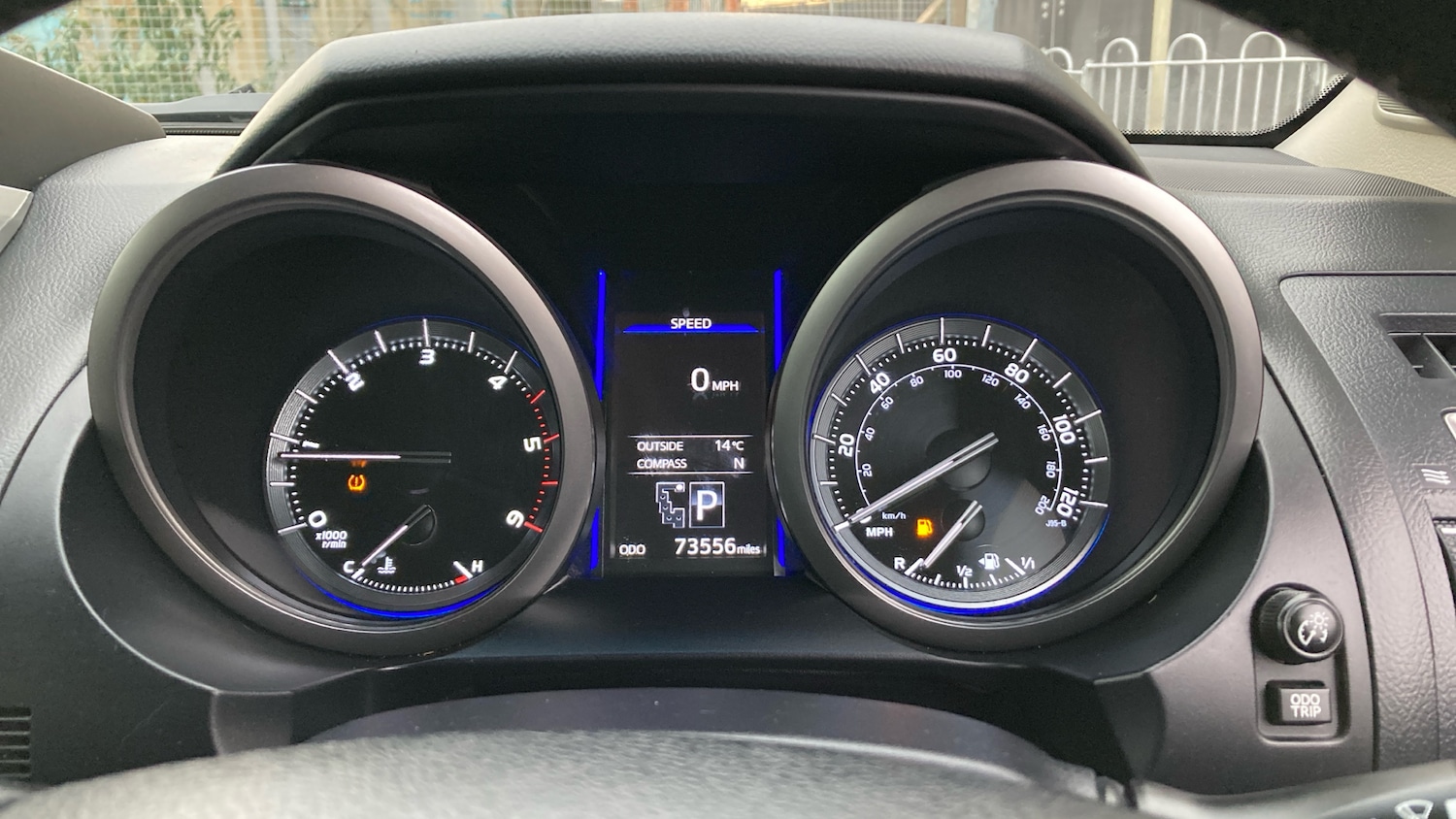 Used Toyota Land Cruiser 2015 for sale - 76602230: Photo 9