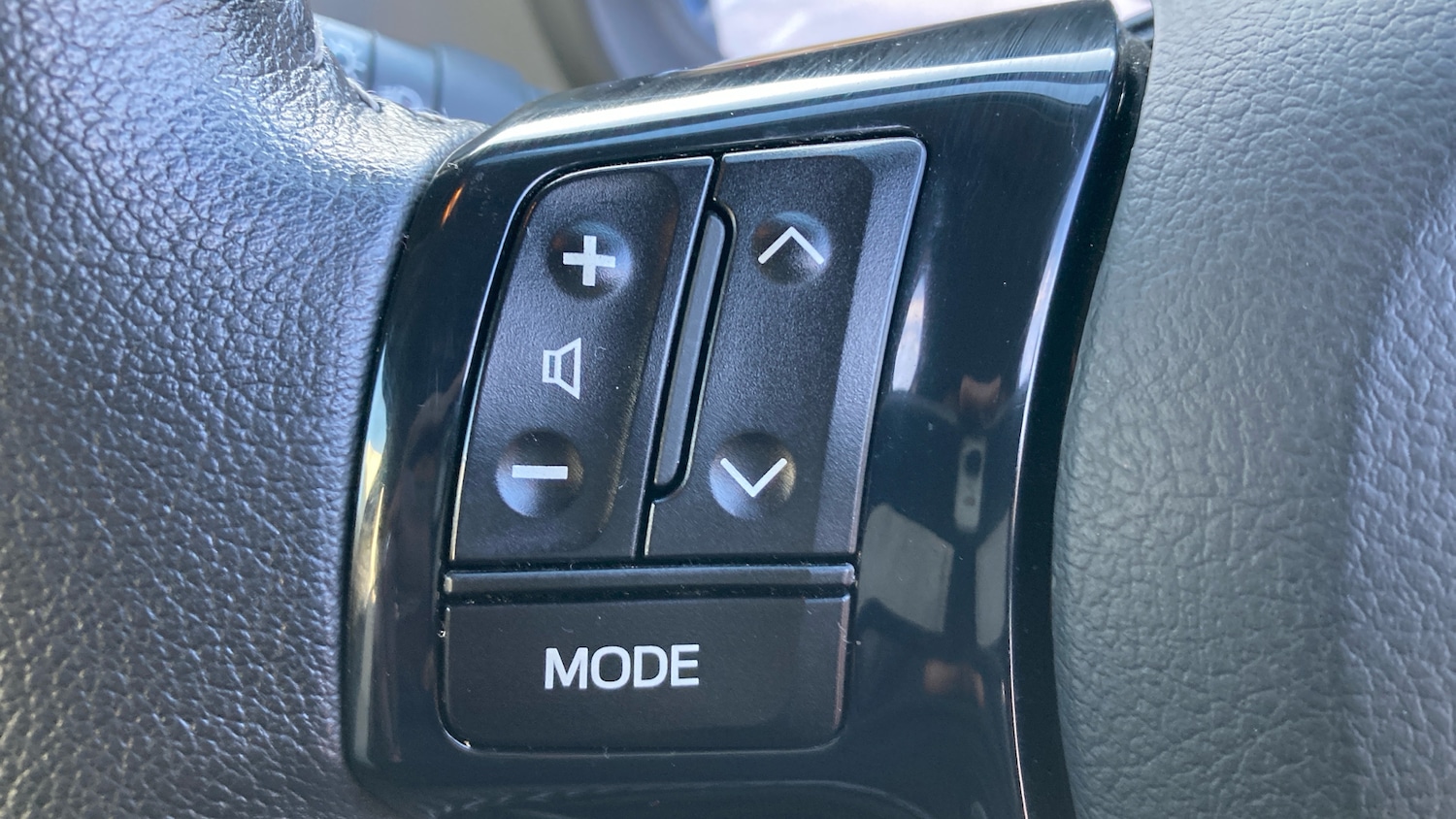 Used Toyota Yaris 2019 for sale - 77990499: Photo 36