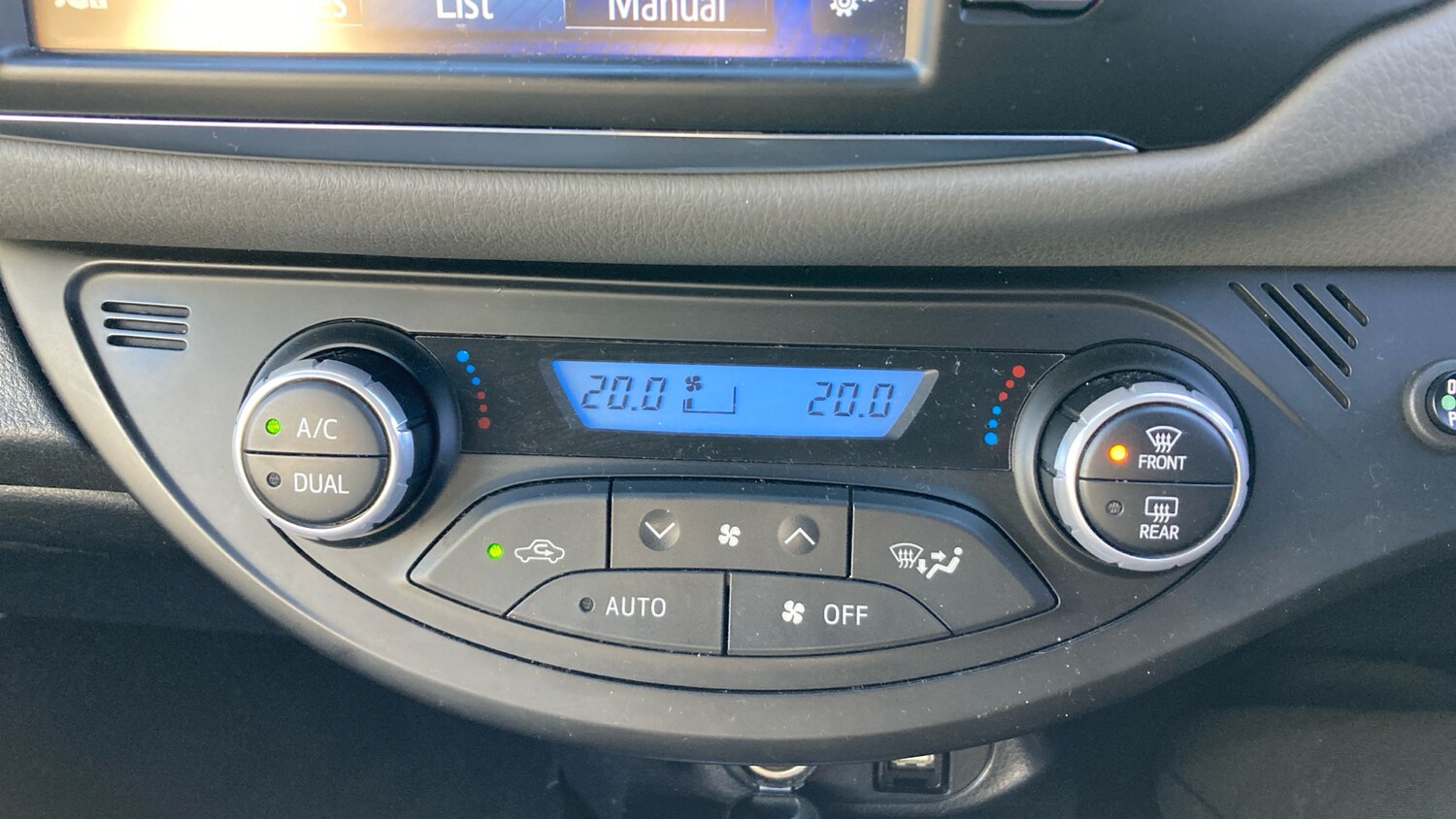 Used Toyota Yaris 2019 for sale - 77990499: Photo 38