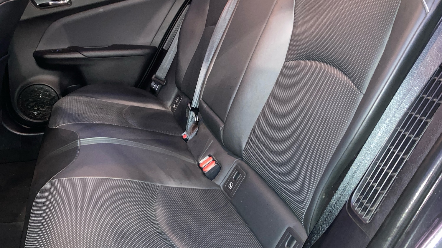 Used Toyota Prius 2019 for sale - 76692676: Photo 21