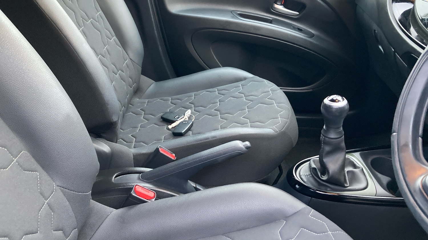 Used Toyota Aygo X 2022 for sale - 76780041: Photo 34