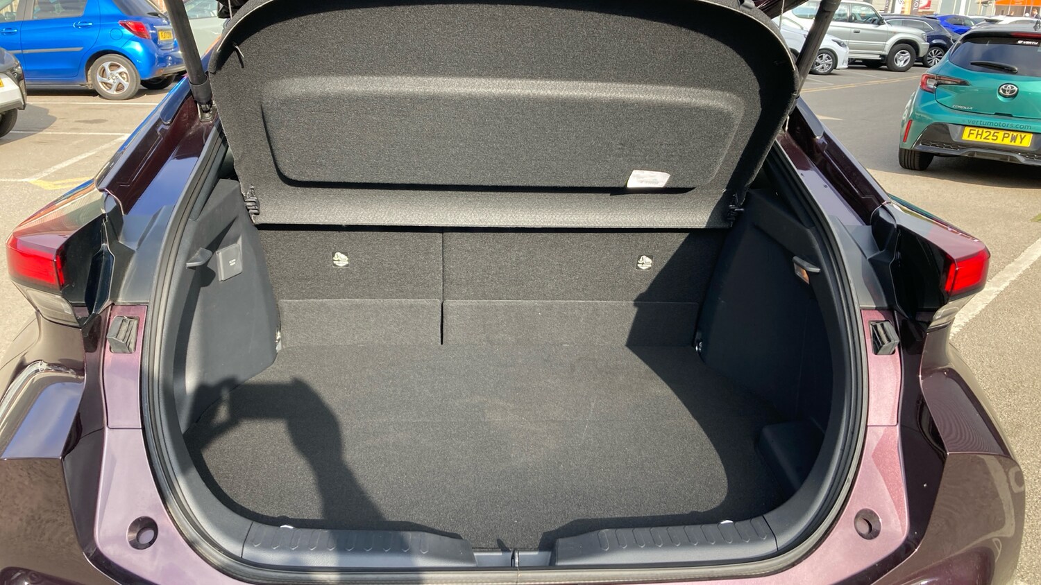 Used Toyota C-HR 2024 for sale - 77095652: Photo 14