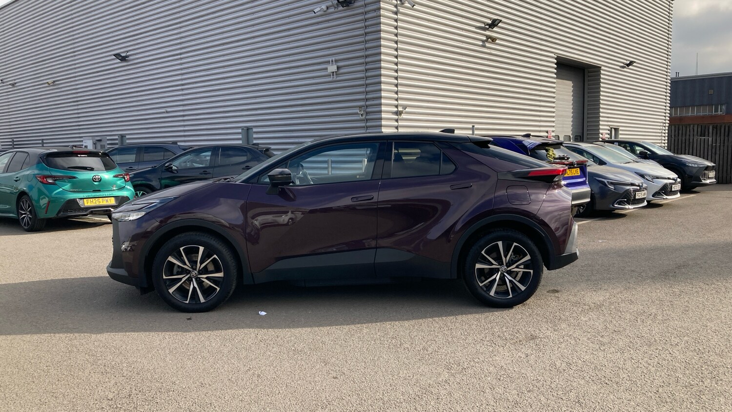 Used Toyota C-HR 2024 for sale - 77095652: Photo 17