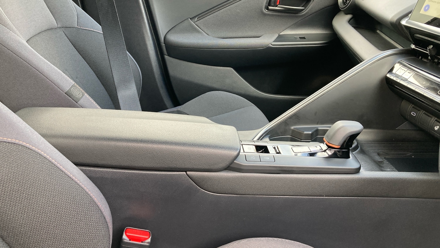 Used Toyota C-HR 2024 for sale - 77095652: Photo 41