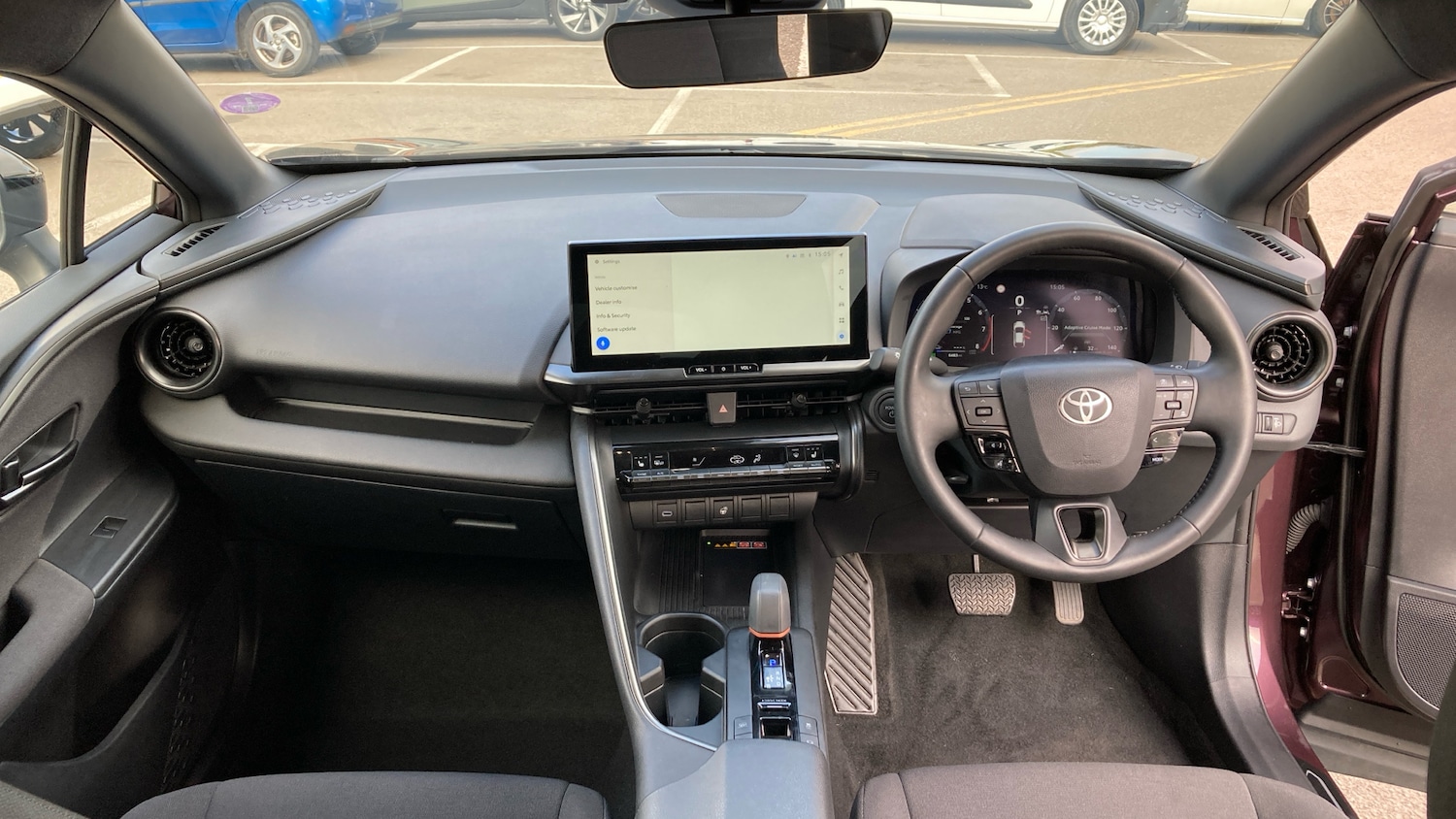 Used Toyota C-HR 2024 for sale - 77095652: Photo 5