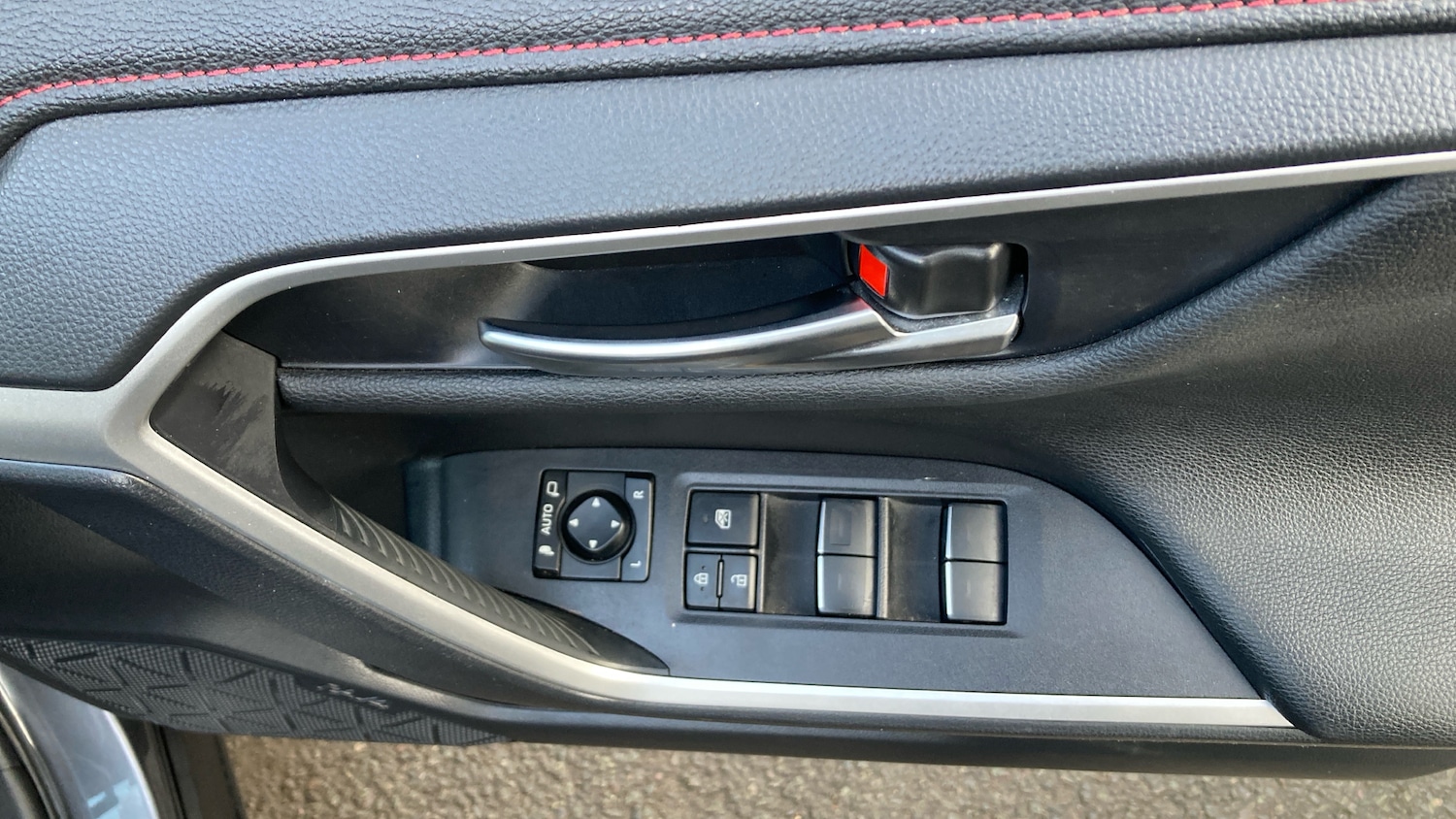 Used Toyota RAV4 2021 for sale - 76831468: Photo 32